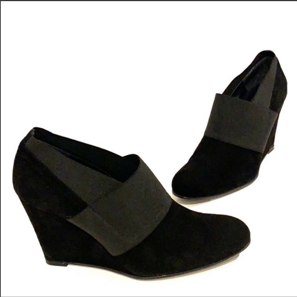 Stuart Weitzman‎ black suede wedge shoes size 10 B33